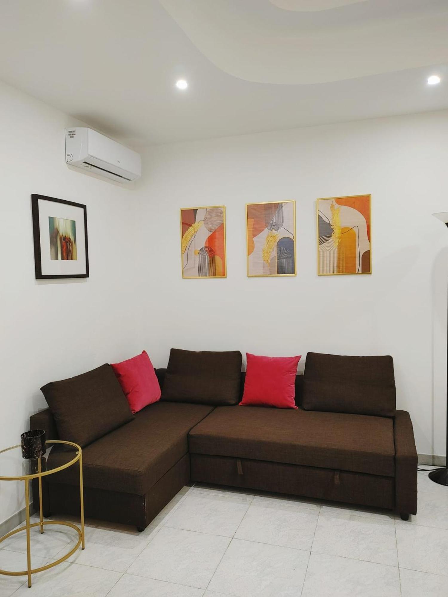 Mazzini Apartment - The V Collection Turate Luaran gambar
